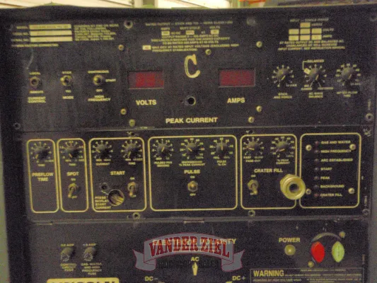 Lincoln Squarewave Tig 300 Welder - Gallery Thumbnail 2