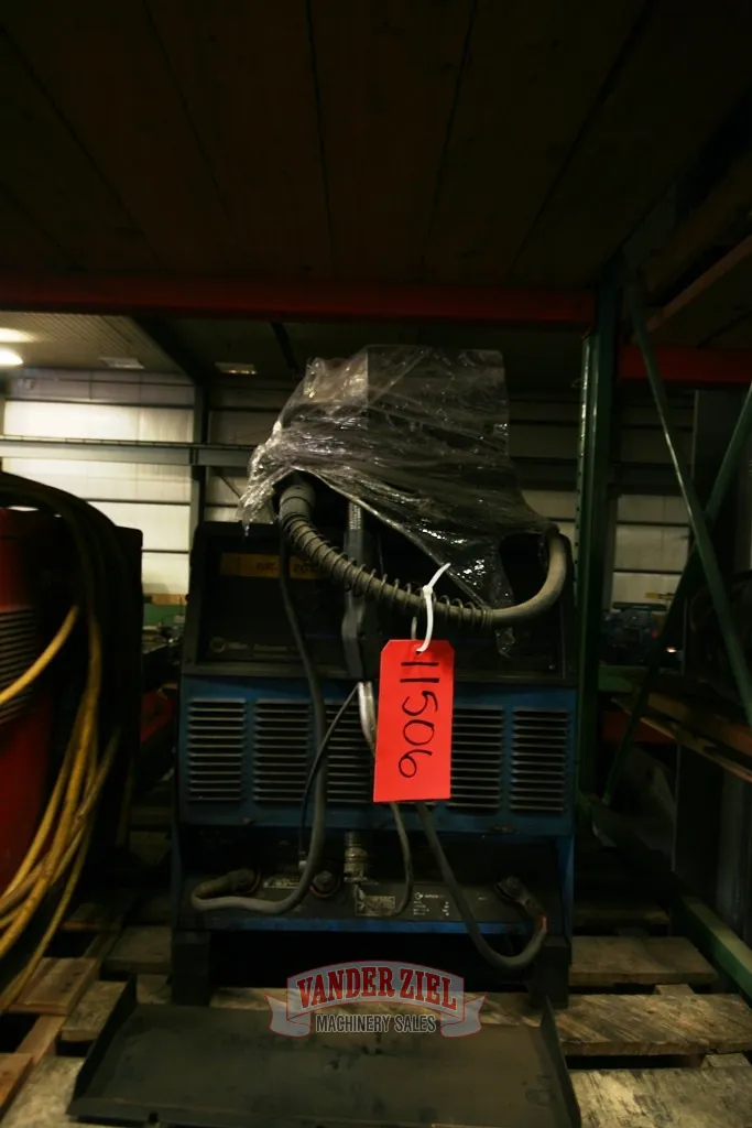 Miller Deltaweld 302 Welder - Prefetch Image 10582