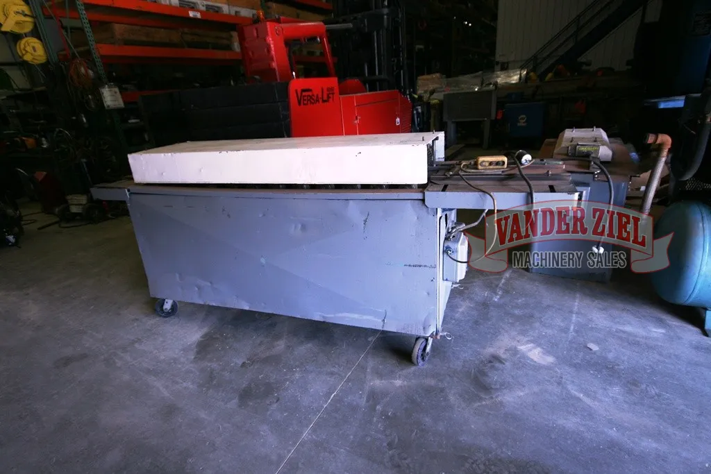 Engel Model 1240 12 Station Lockformer - Prefetch Image 11406