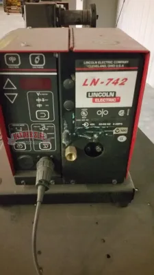 Lincoln Invertec STT Welder with Lincoln LN-742 Feeder - Gallery Thumbnail 2