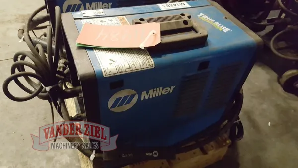 Miller Millermatic 130 Welding Power Source - Gallery Thumbnail 2