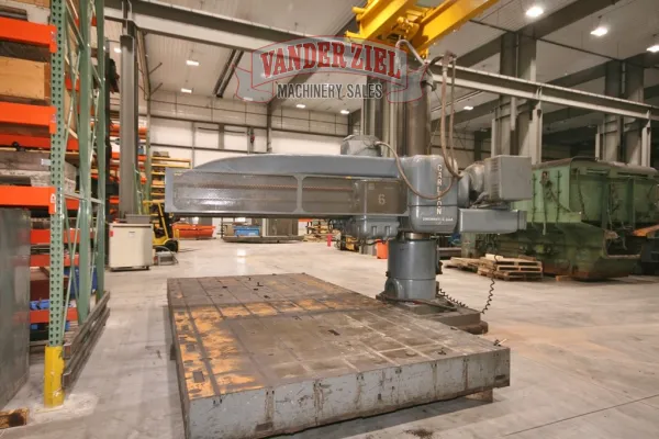 Carlton 8’ x 19” Radial Drill, Lever Shift - Gallery Thumbnail 4