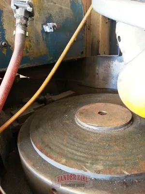 Cincinnati Milacron/Heald Model 261-16 16" Rotary Grinder - Gallery Thumbnail 3