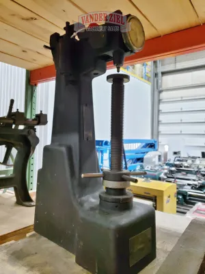 Rockwell Wilson 4PR Hardness Tester - Gallery Thumbnail 3