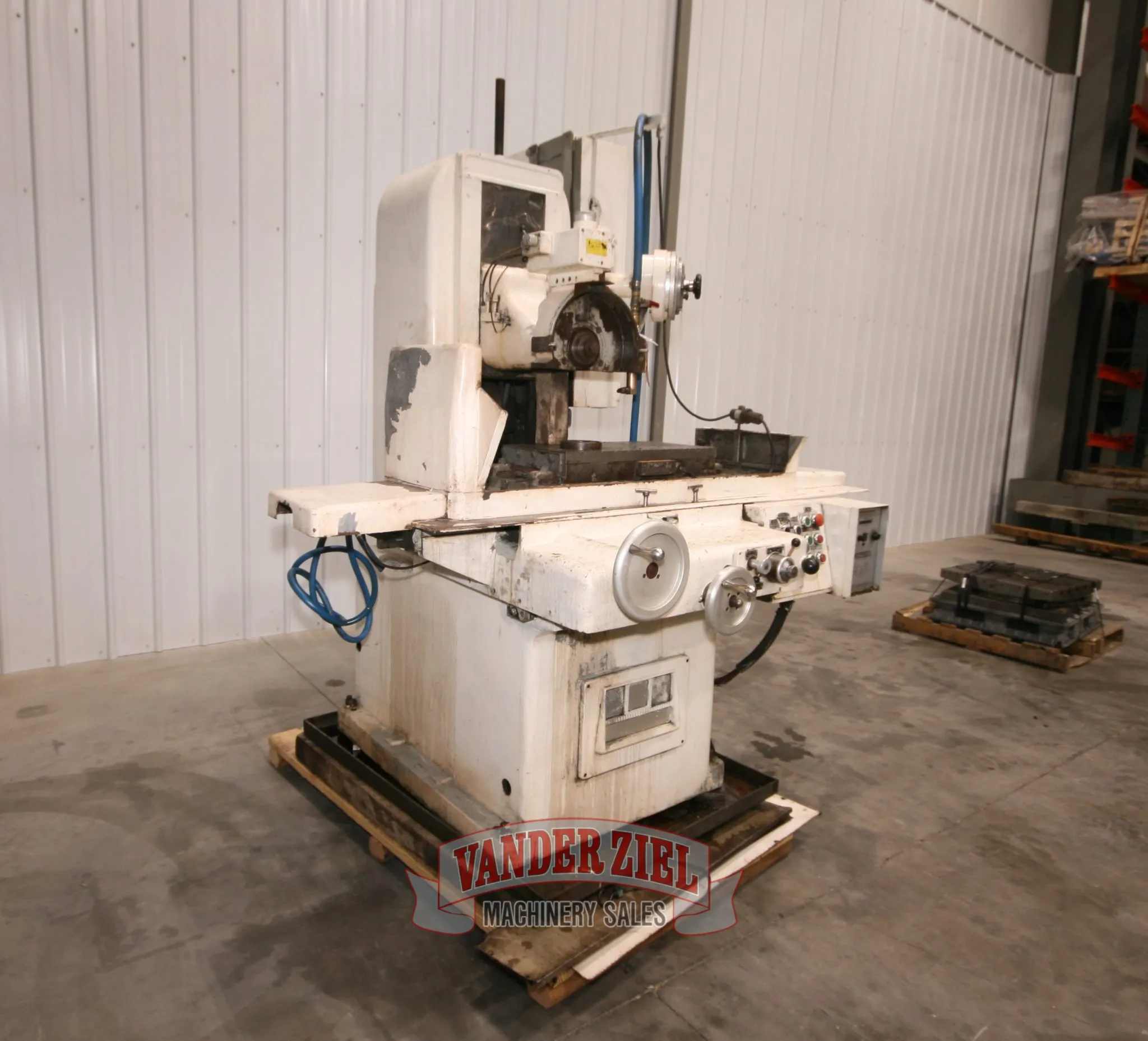 Gallmeyer & Livingston 12" x 24" Hydraulic Surface Grinder, Model 373 - Prefetch Image 18889