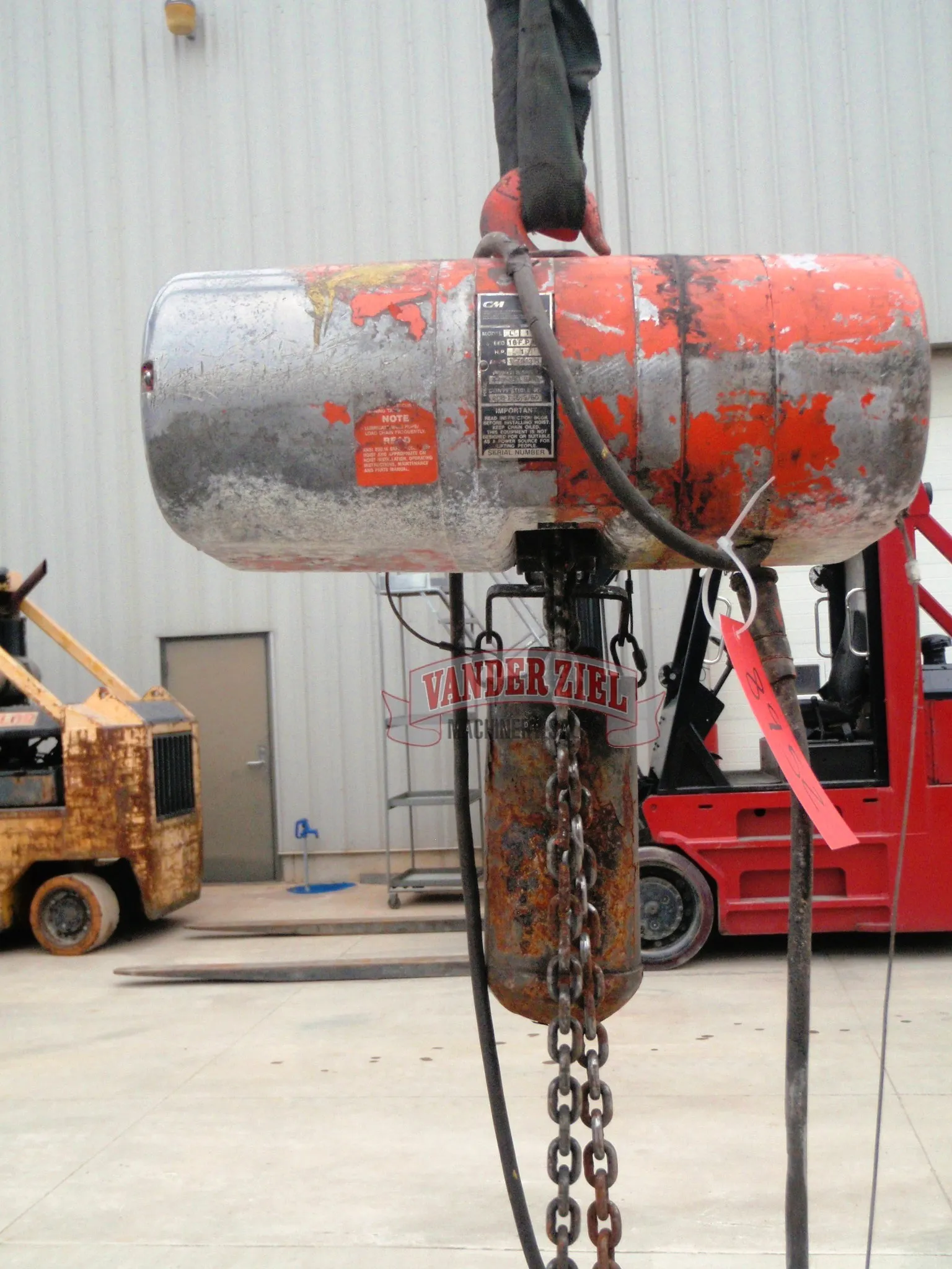 CM Model L 1 Ton Hoist with Pendant Control - Prefetch Image 1978