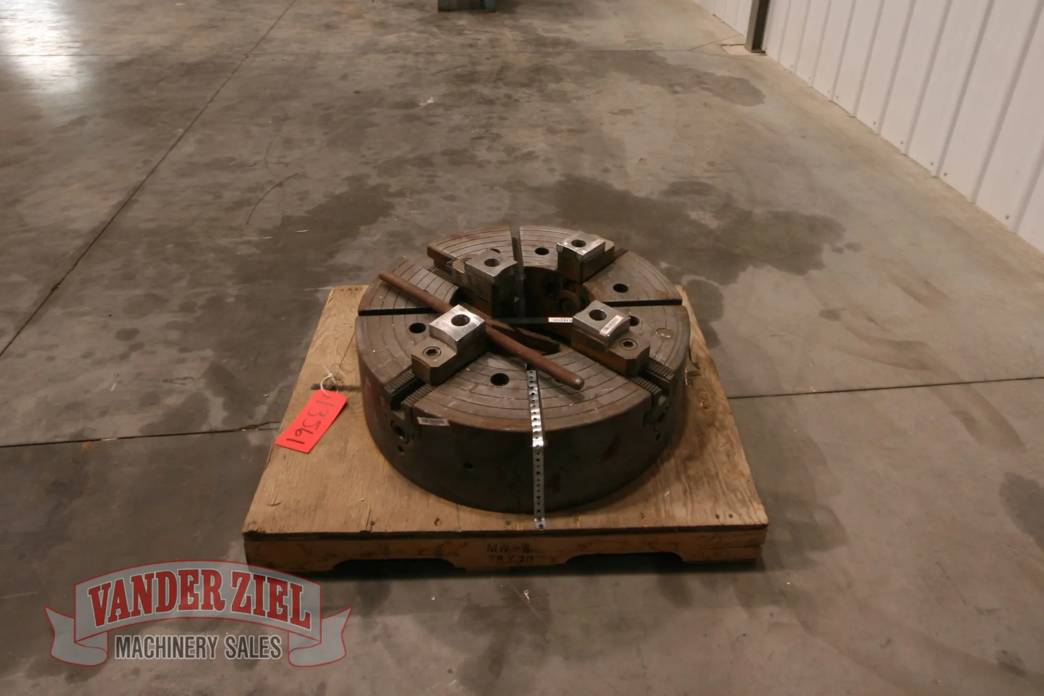 Warner & Swasey 4 Jaw 28" Chuck, 12" Spindle Bore - Prefetch Image 20271