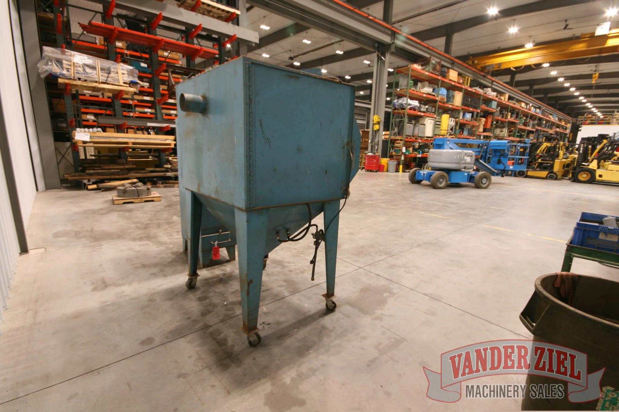 Universal Cleaning Sandblast Cabinet, 36" x 36" - Prefetch Image 20287