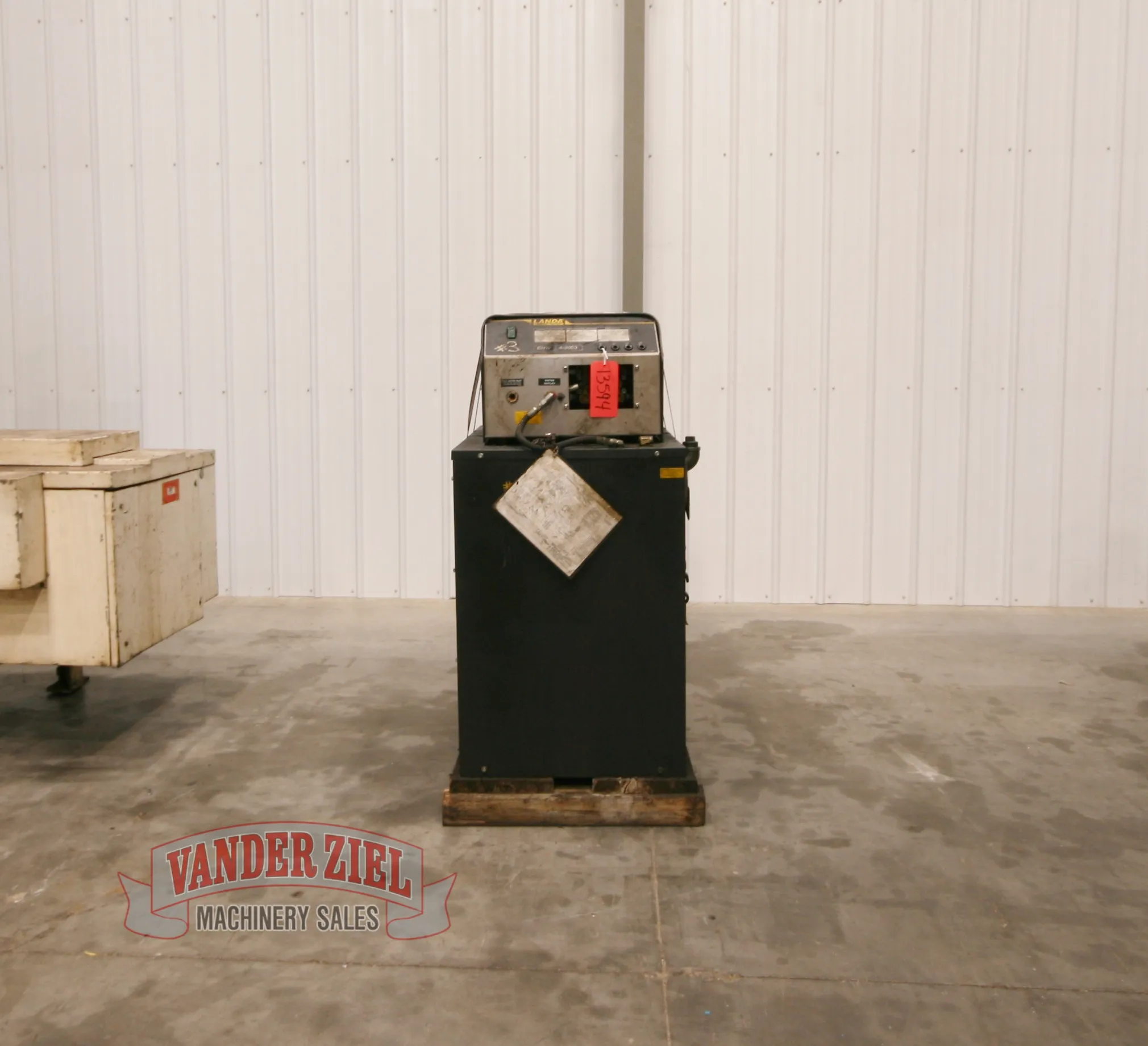Landa Model EHW 4-3000 Pressure Washer - Main Image 1
