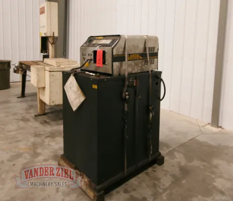 Landa Model EHW 4-3000 Pressure Washer - Gallery Thumbnail 3