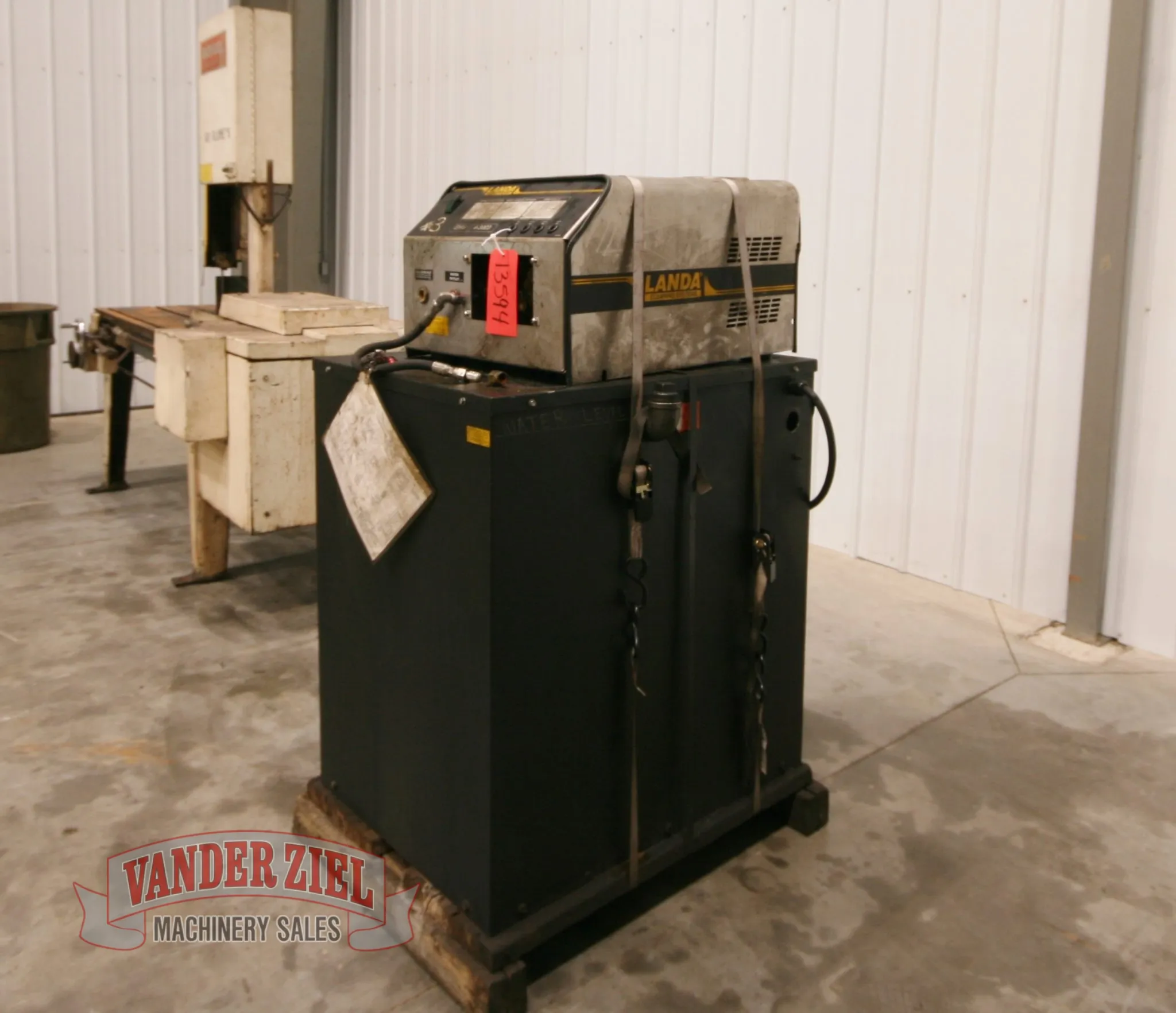 Landa Model EHW 4-3000 Pressure Washer - Prefetch Image 20415