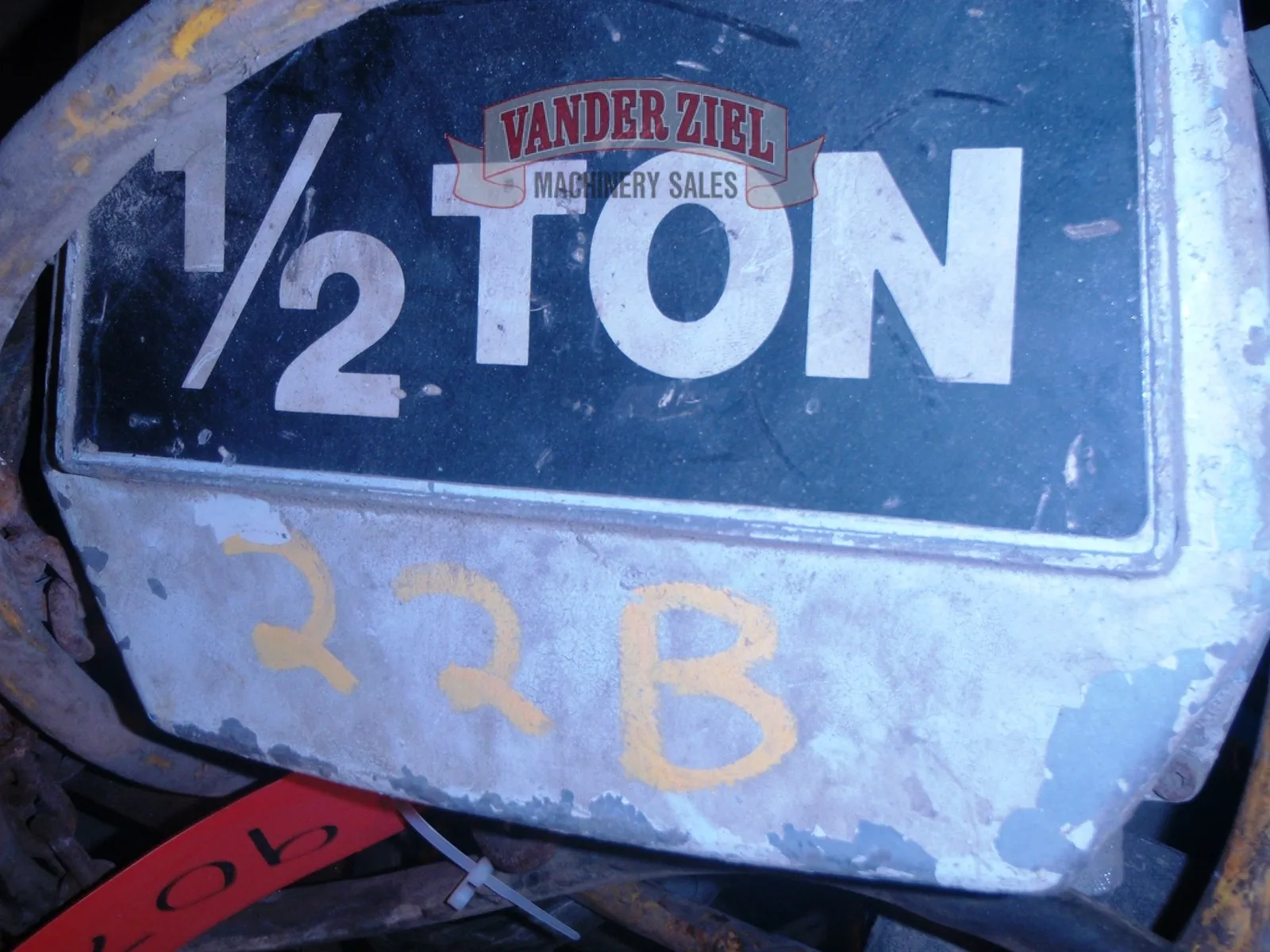 Duff Norton 1/2 Ton Hoist, Pendant Controlled - Prefetch Image 2164