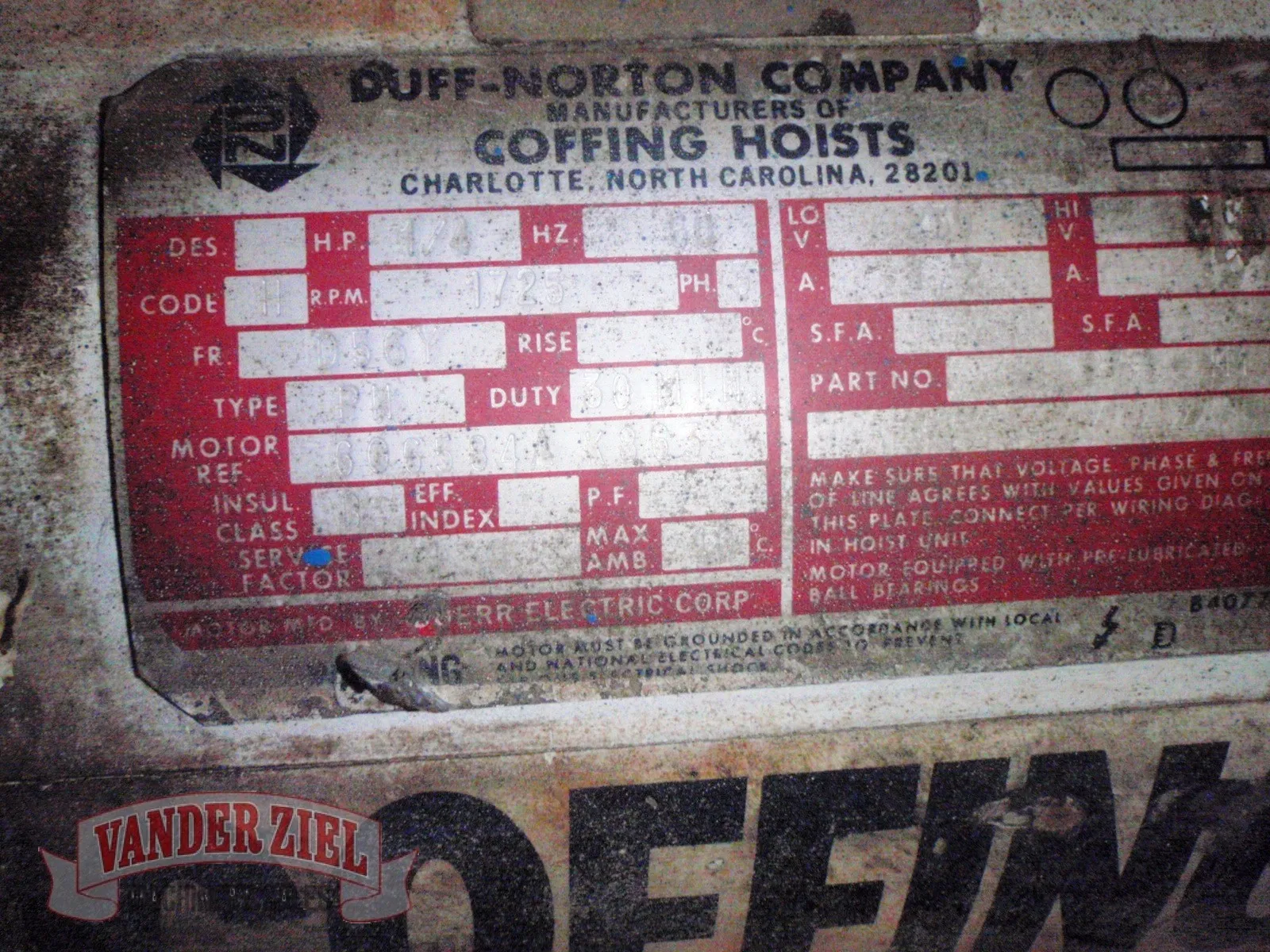 Duff Norton 1/2 Ton Hoist, Pendant Controlled - Prefetch Image 2165