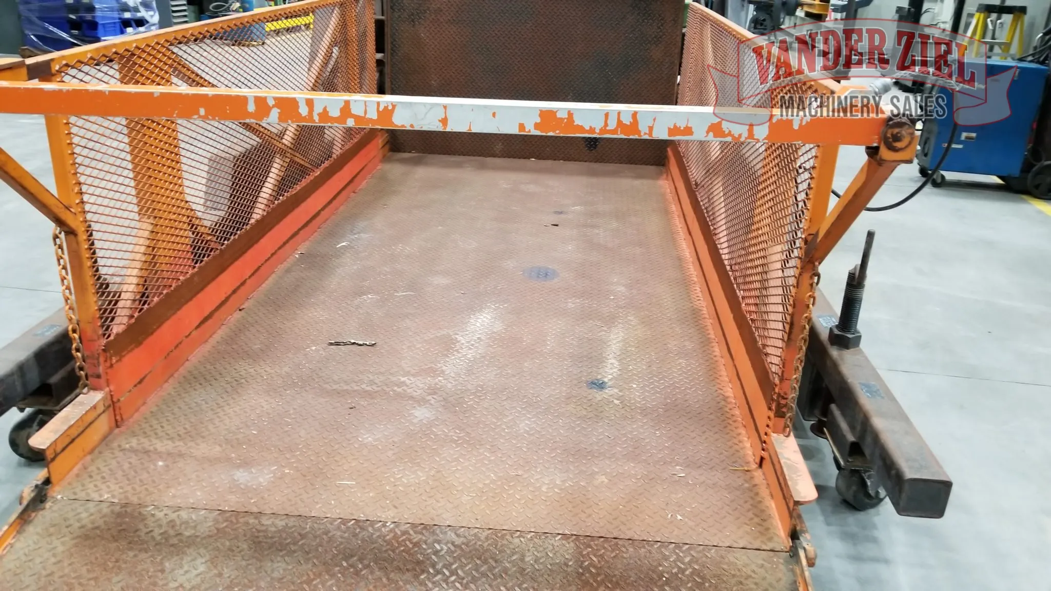 Superior 8,000 lbs. Dock Leveler - Prefetch Image 22126