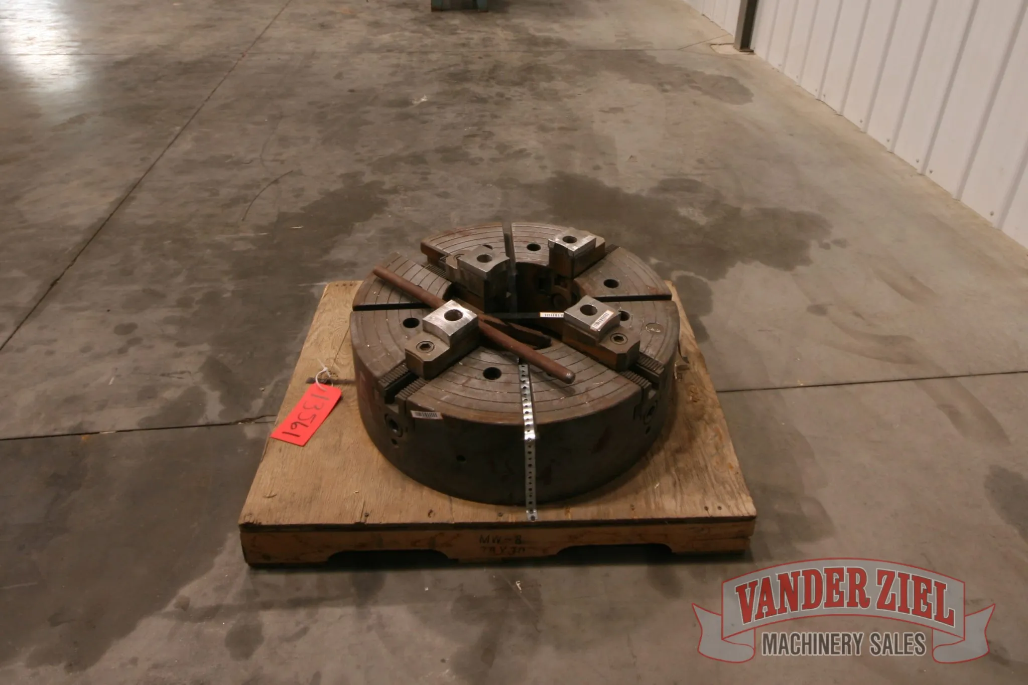 Warner & Swasey 4 Jaw 28" Chuck, 12" Spindle Bore - Prefetch Image 23408