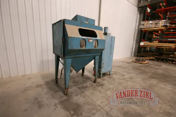 Universal Cleaning Sandblast Cabinet, 36" x 36" - Gallery Thumbnail 11