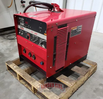 Lincoln Idealarc CV-300 Welding Power Source - Gallery Thumbnail 2