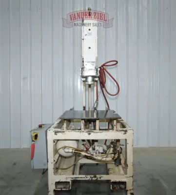 Toggle Press