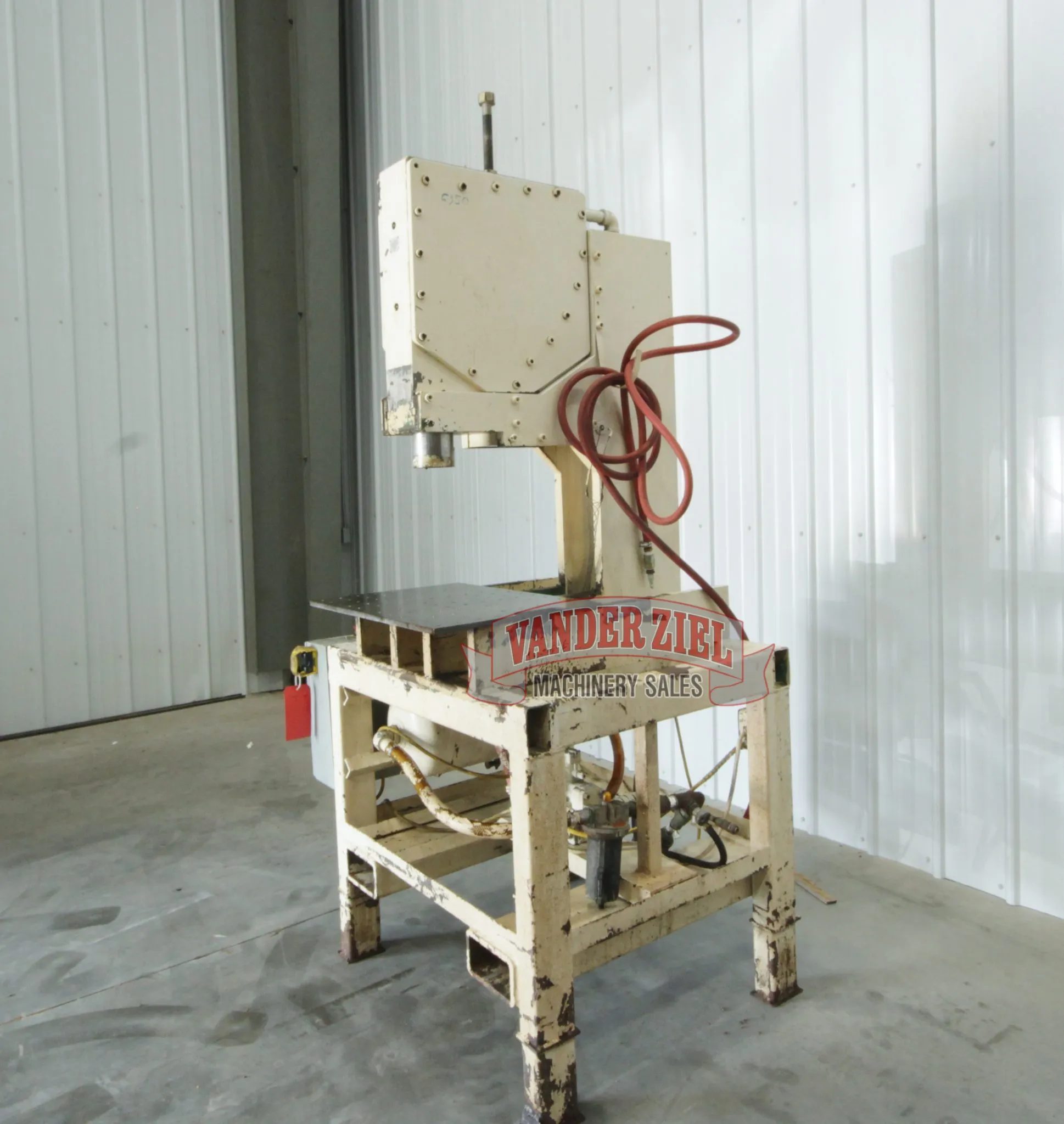 Toggle Press - Prefetch Image 27072