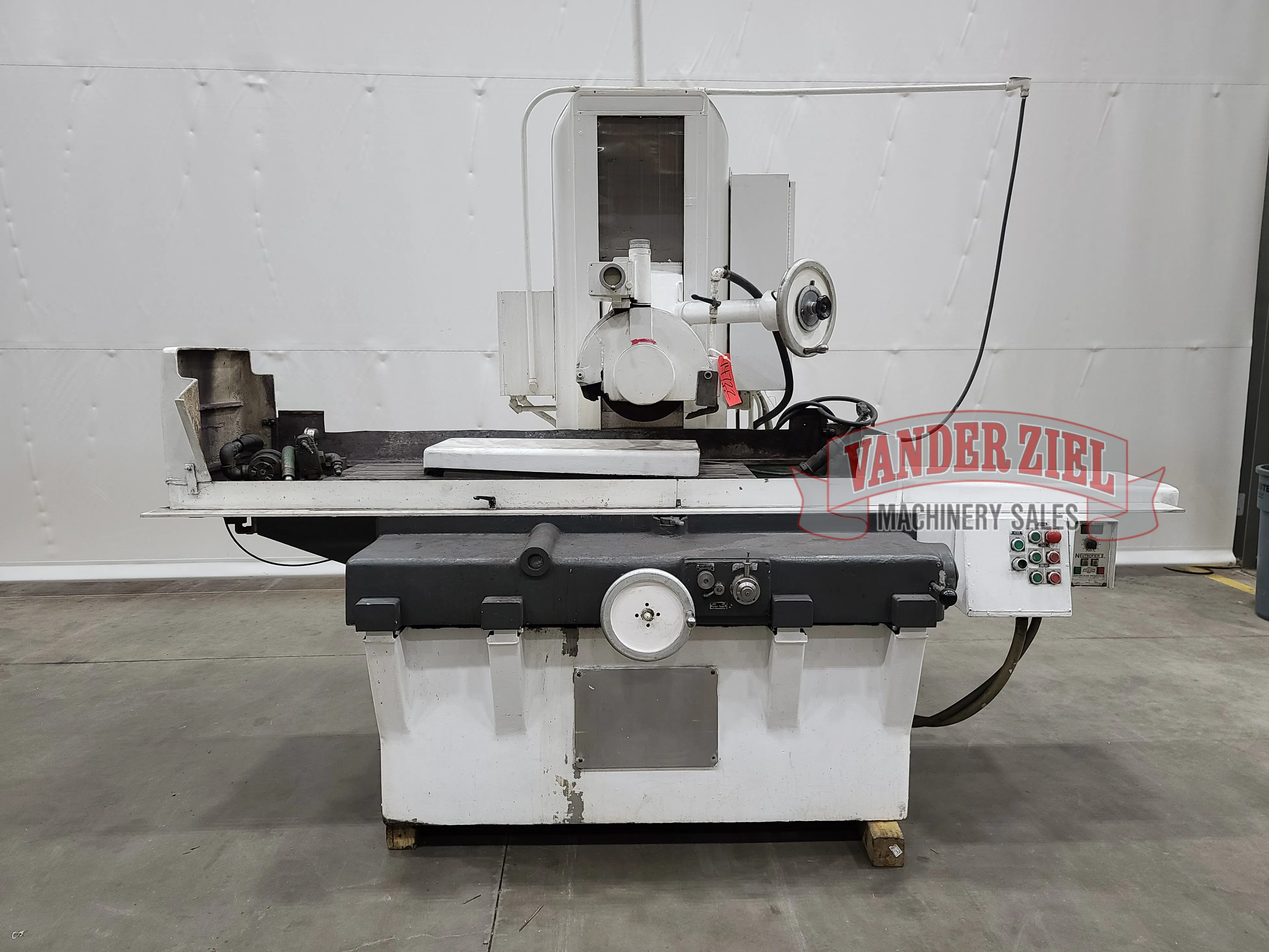 Gallmeyer & Livingston 16” x 48” Hydraulic Grinder, Model 670 - Main Image 1