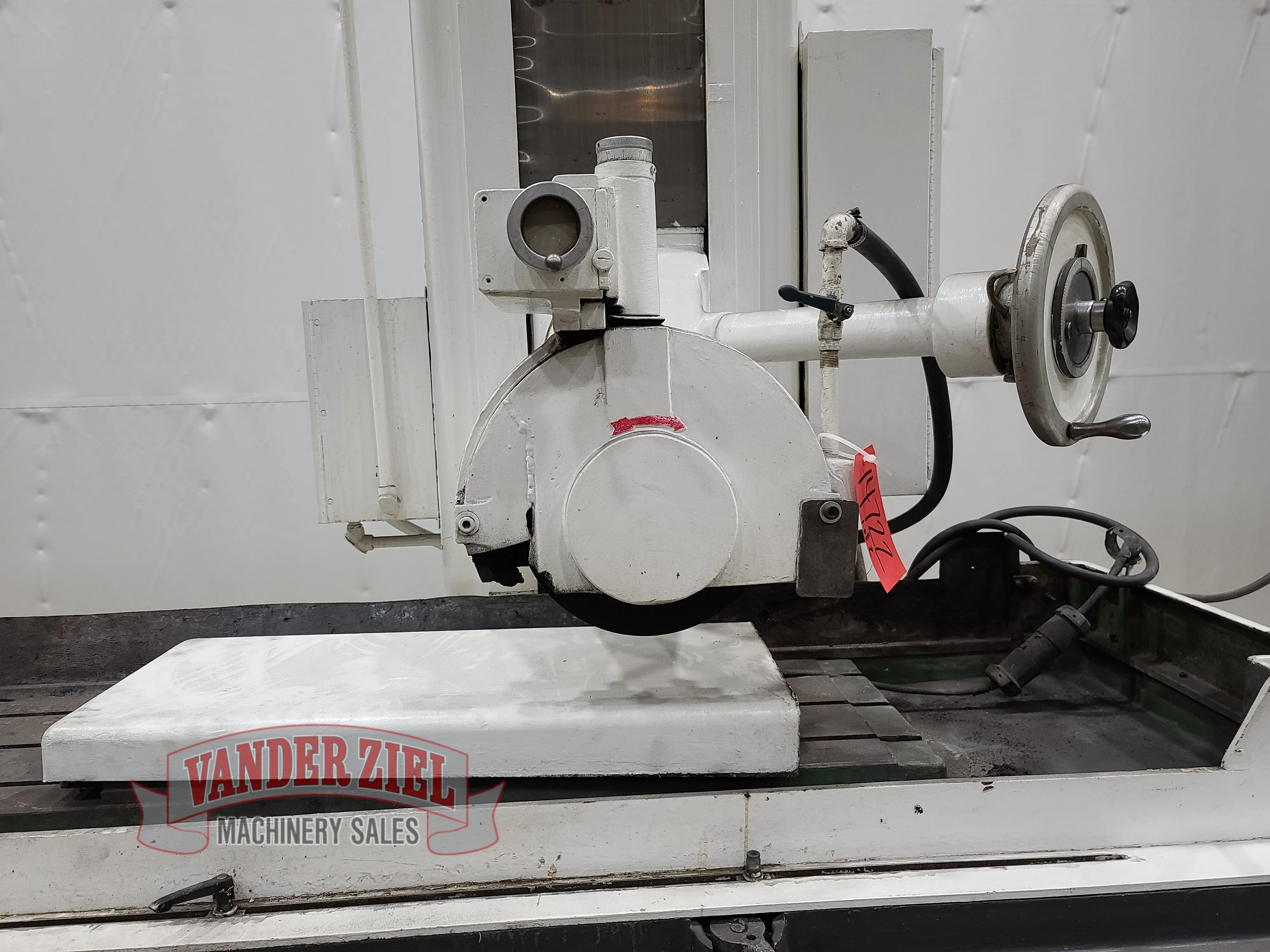 Gallmeyer & Livingston 16” x 48” Hydraulic Grinder, Model 670 - Prefetch Image 29975
