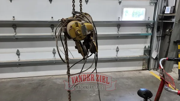 Yale Eaton 2 Ton Chain Hoist - Gallery Thumbnail 2
