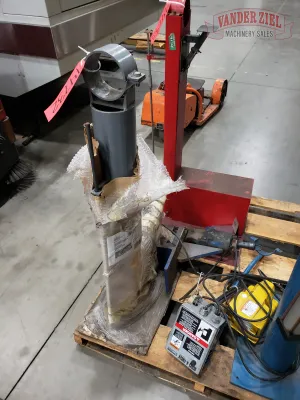 Riveter Stand - Gallery Thumbnail 2