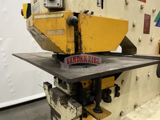 Geka 110 Ton Ironworker, Model Hydracrop 110/80 SD - Gallery Thumbnail 3
