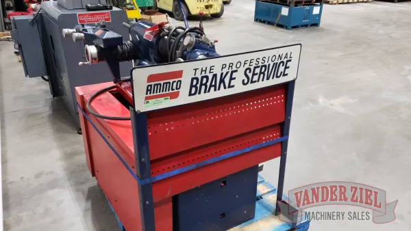 Ammco Model 4000 Brake Lathe - Gallery Thumbnail 4