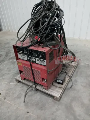 Lincoln Heliarc 352 Welder - Gallery Thumbnail 2