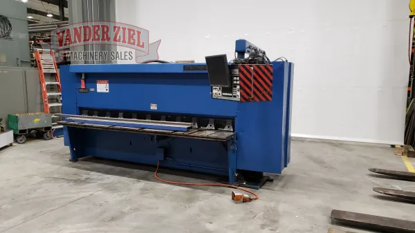 Cincinnati 10’ x ¼” Hydraulic Shear, Model 2500HS x 10 - Gallery Thumbnail 3