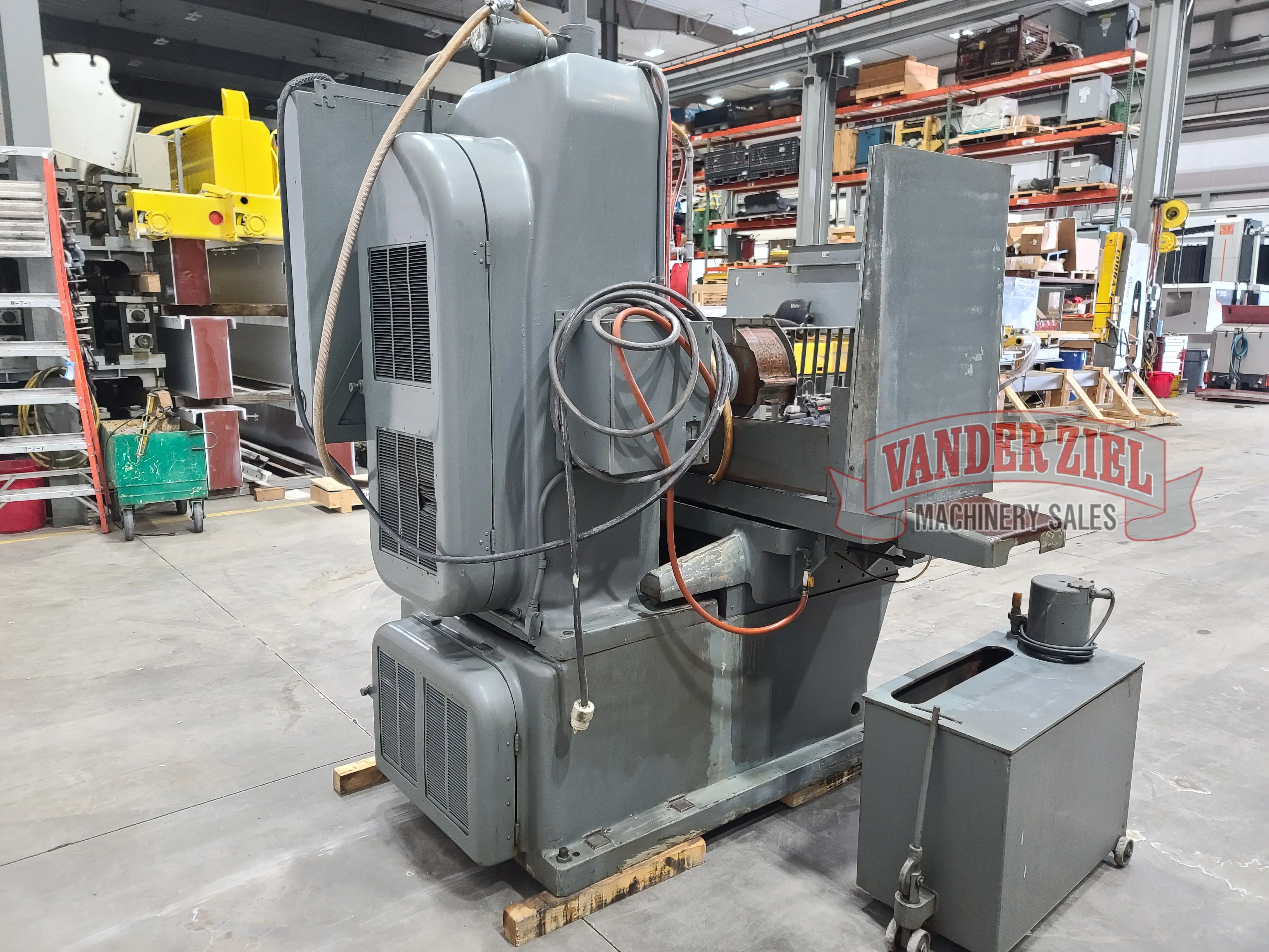 Gallmeyer & Livingston 16” x 24” Hydraulic Grinder, Model 470 - Prefetch Image 31749