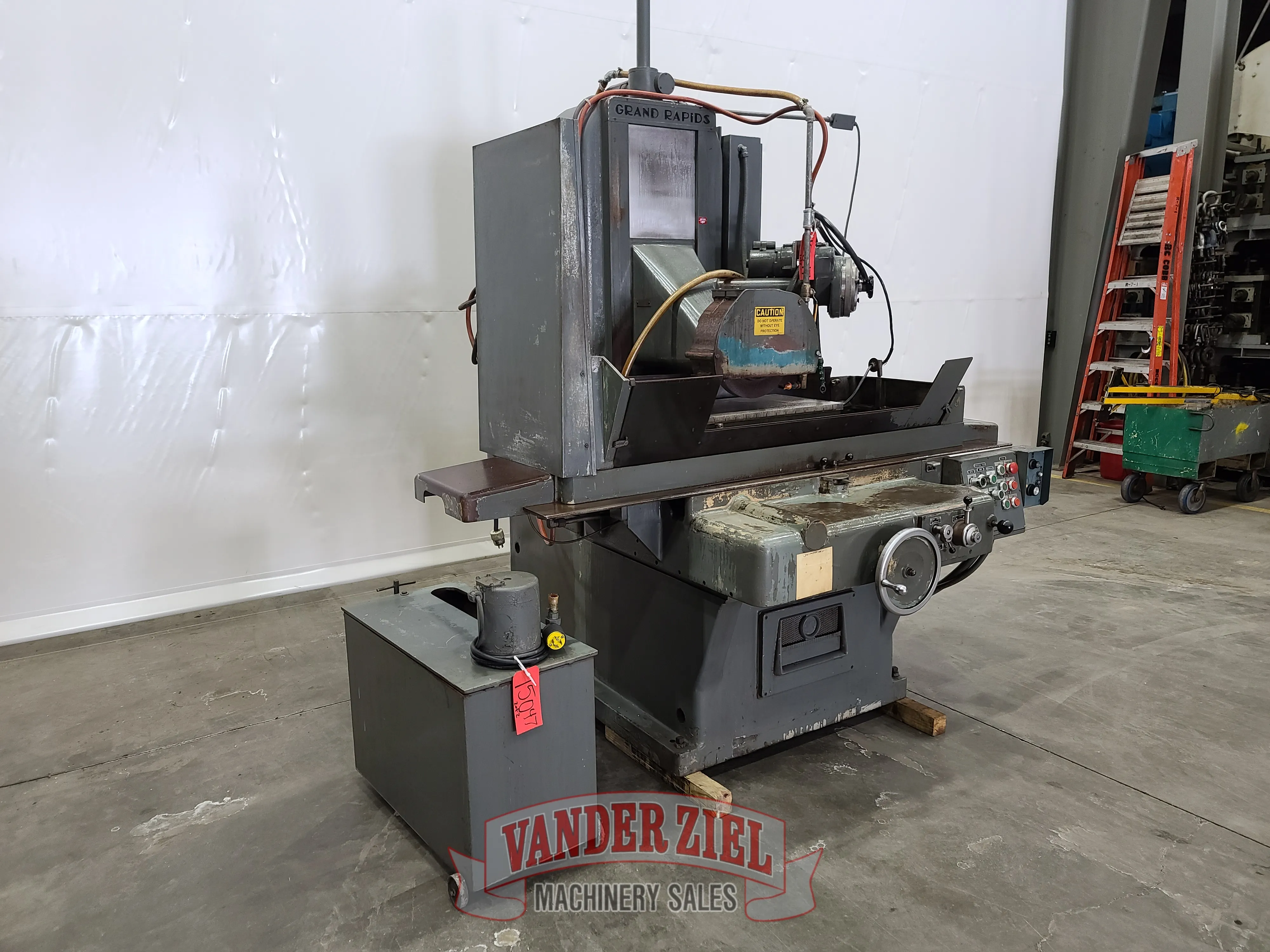Gallmeyer & Livingston 16” x 24” Hydraulic Grinder, Model 470 - Prefetch Image 31750