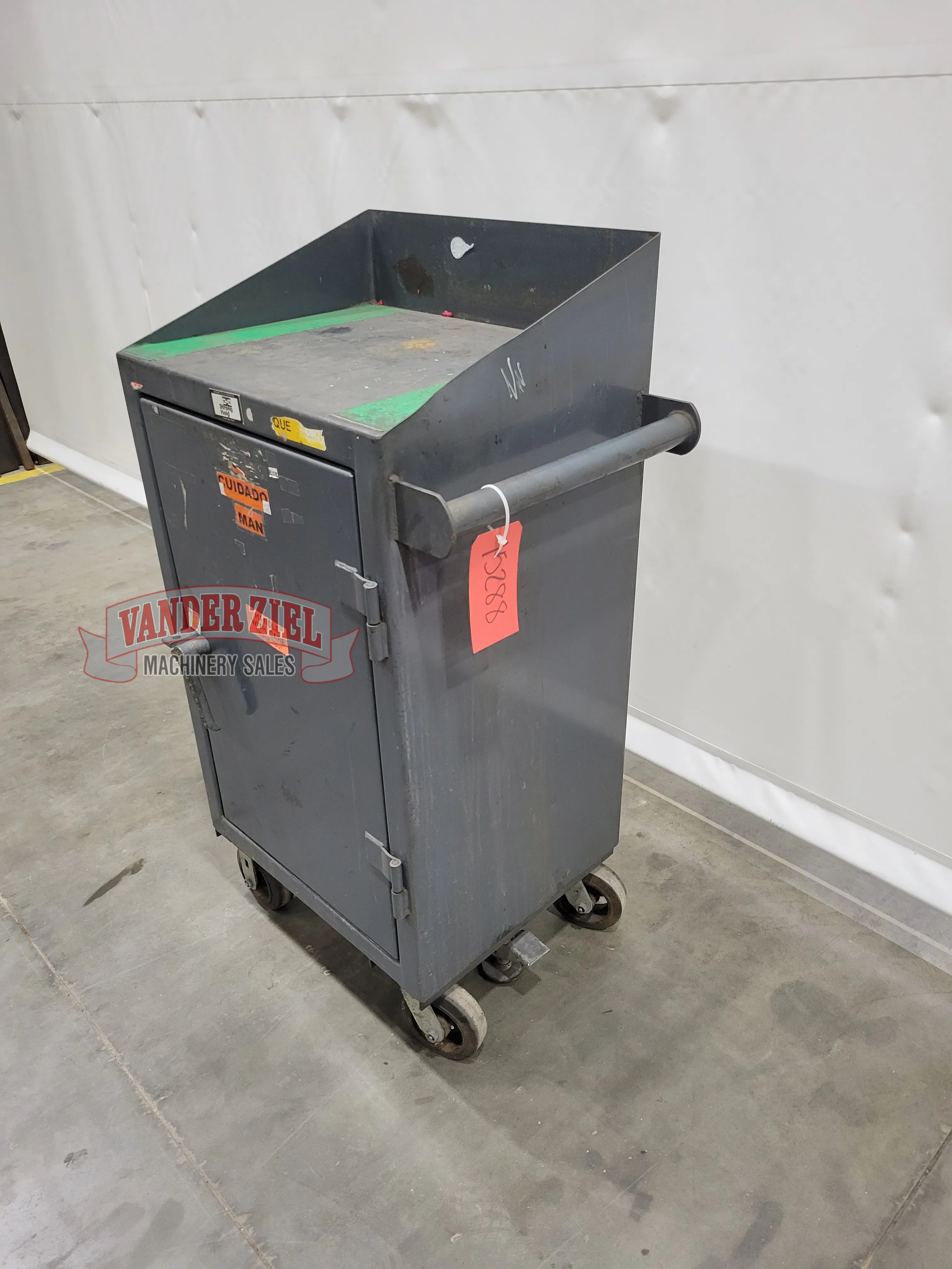 Stronghold 20" x 24" x 44" Heavy Duty Rolling Tool Cabinet - Prefetch Image 32804