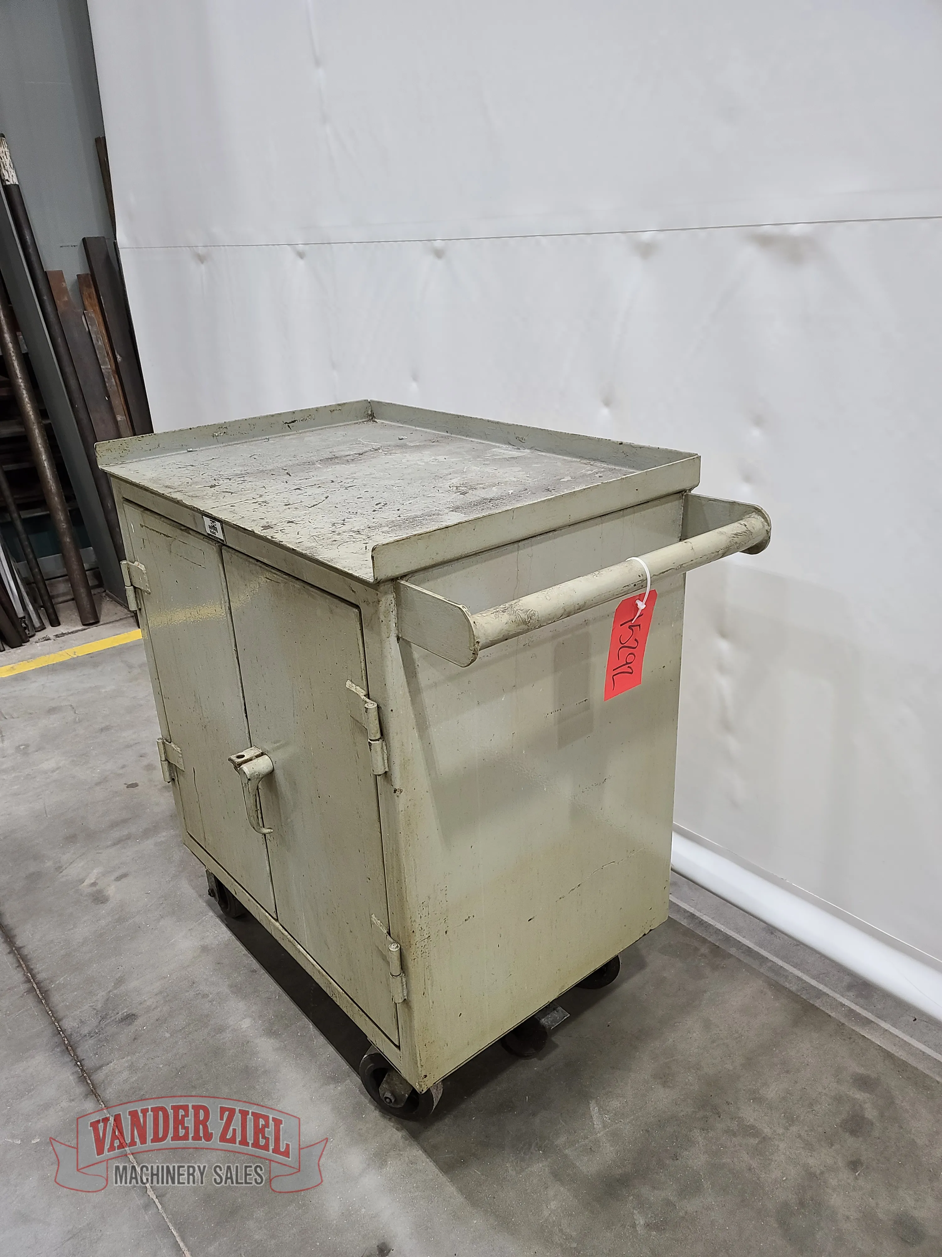 Stronghold 36″ x 24″ x 44″ Heavy Duty Rolling Tool Cabinet - Prefetch Image 32828