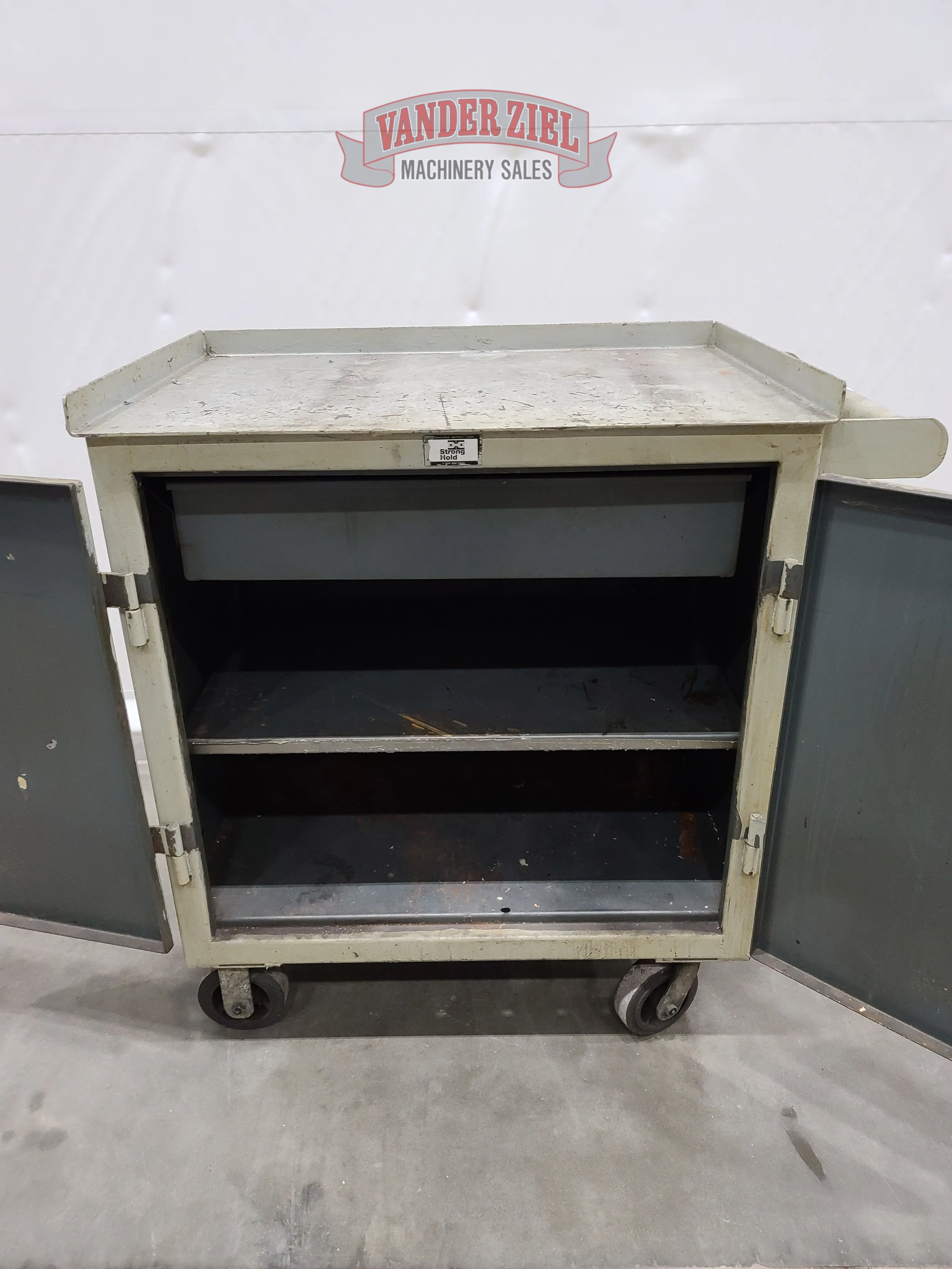 Stronghold 36″ x 24″ x 44″ Heavy Duty Rolling Tool Cabinet - Prefetch Image 32830