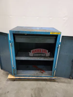 Stronghold 36″ x 20″ x 40″H Heavy Duty Tool Cabinet - Gallery Thumbnail 4