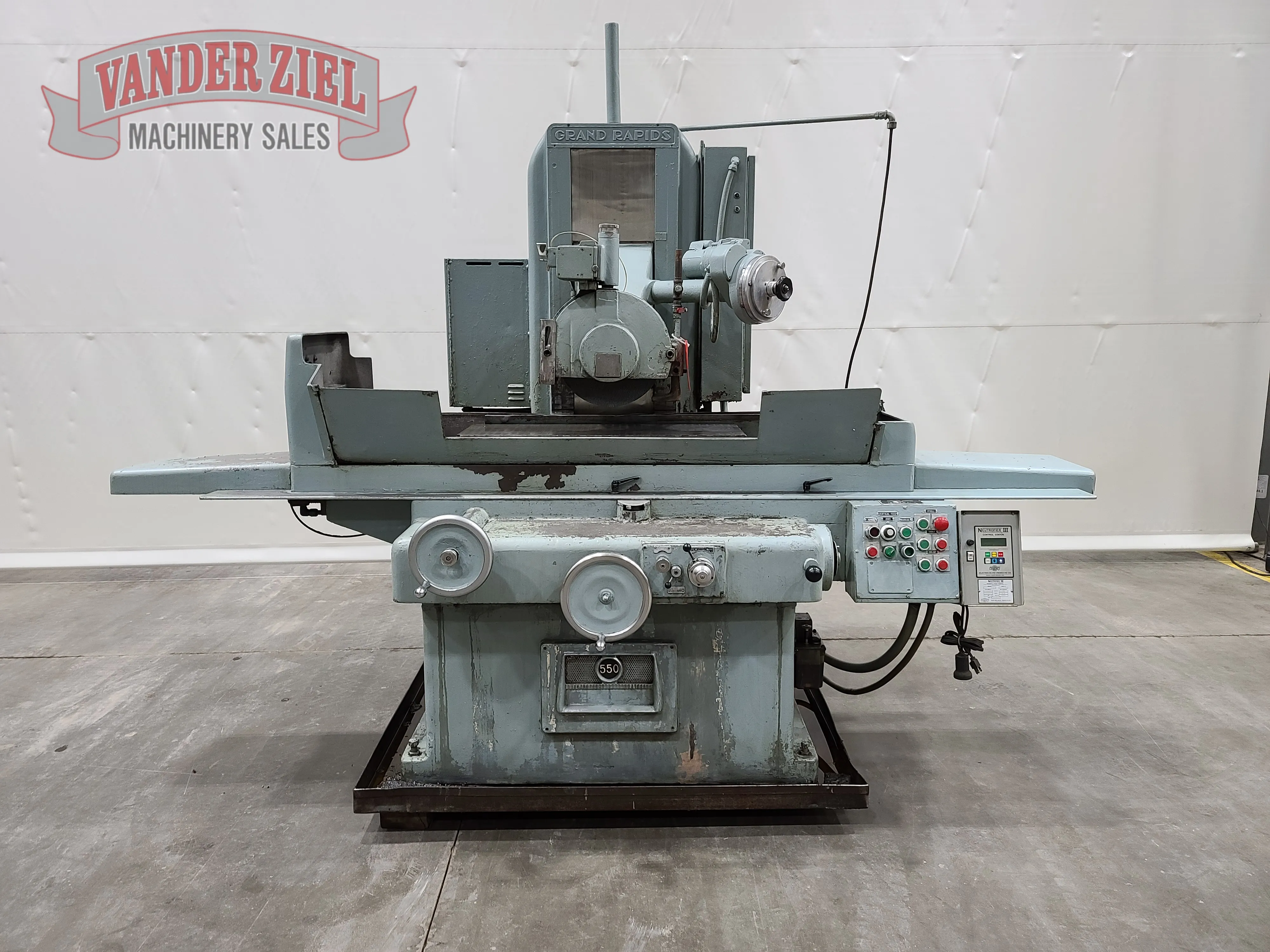 Gallmeyer & Livingston 12” x 36” Hydraulic Grinder, Model 550 - Main Image 1