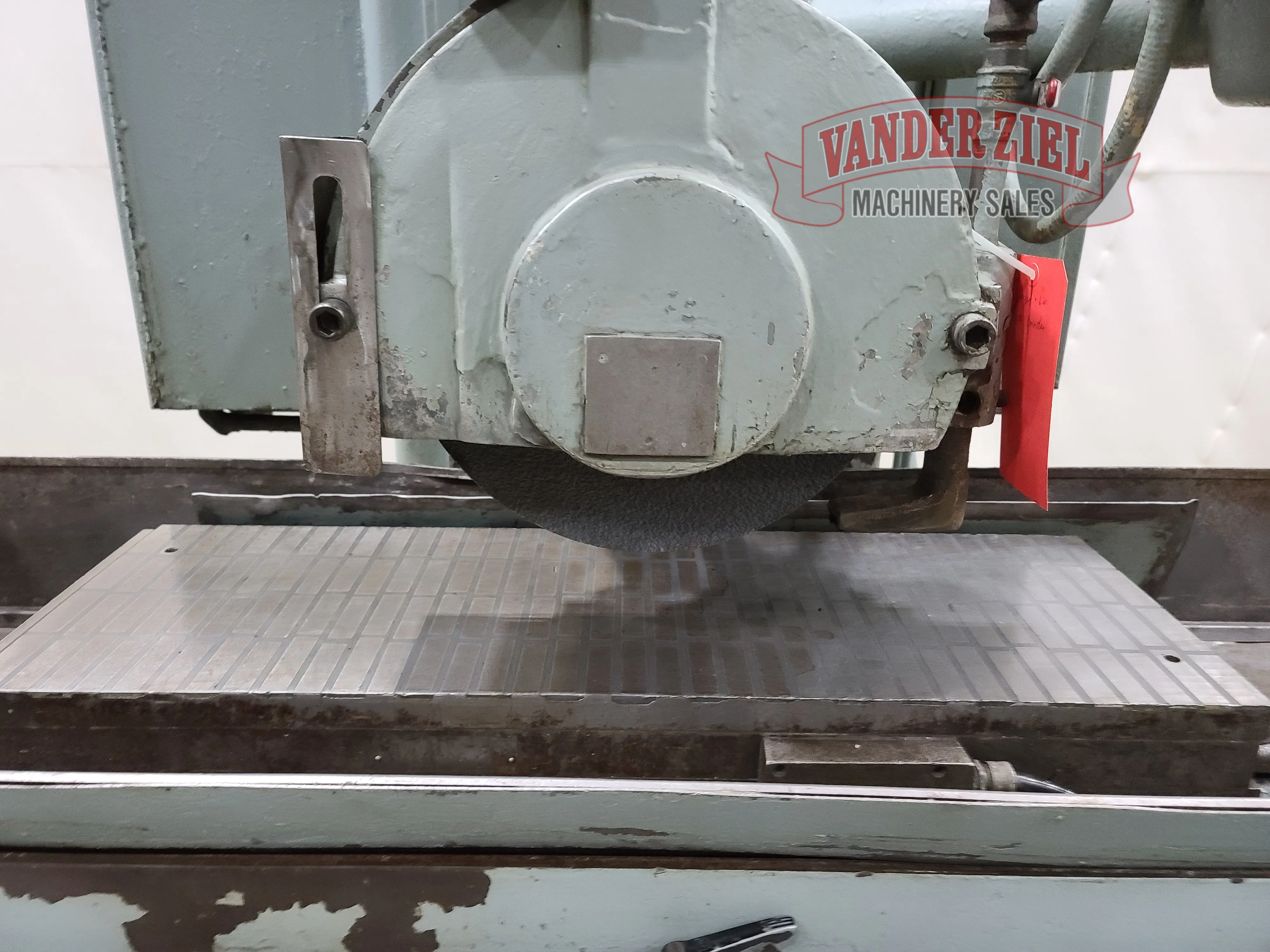 Gallmeyer & Livingston 12” x 36” Hydraulic Grinder, Model 550 - Prefetch Image 32909