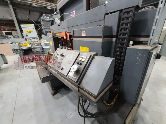 HE&M 25” x 30” Dual Post Column Horizontal Saw, Model F160LM-60 - Gallery Thumbnail 3