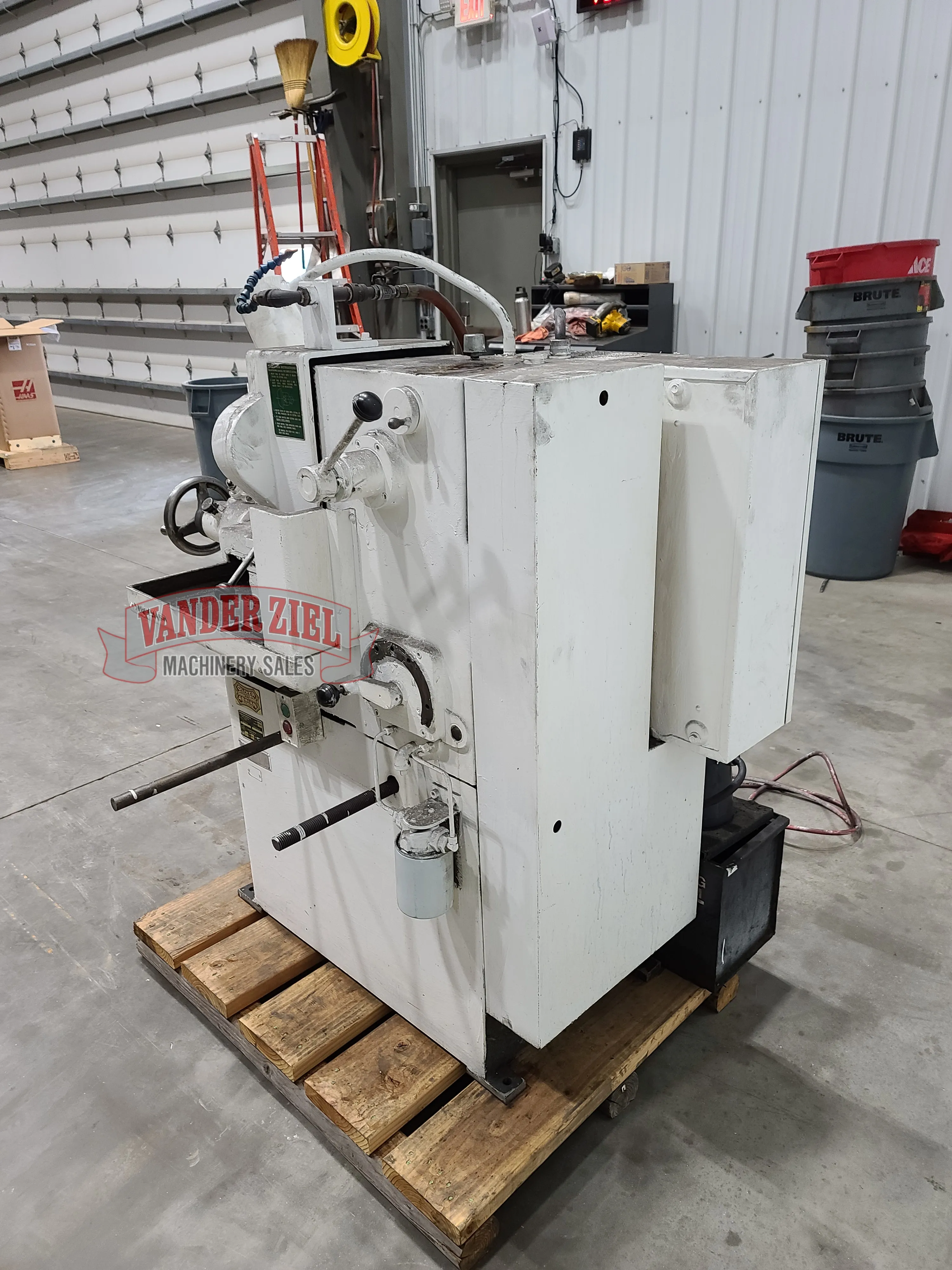 Oliver Model 600A Automatic Drill Grinder, ½” - 3” Capacity - Prefetch Image 33138