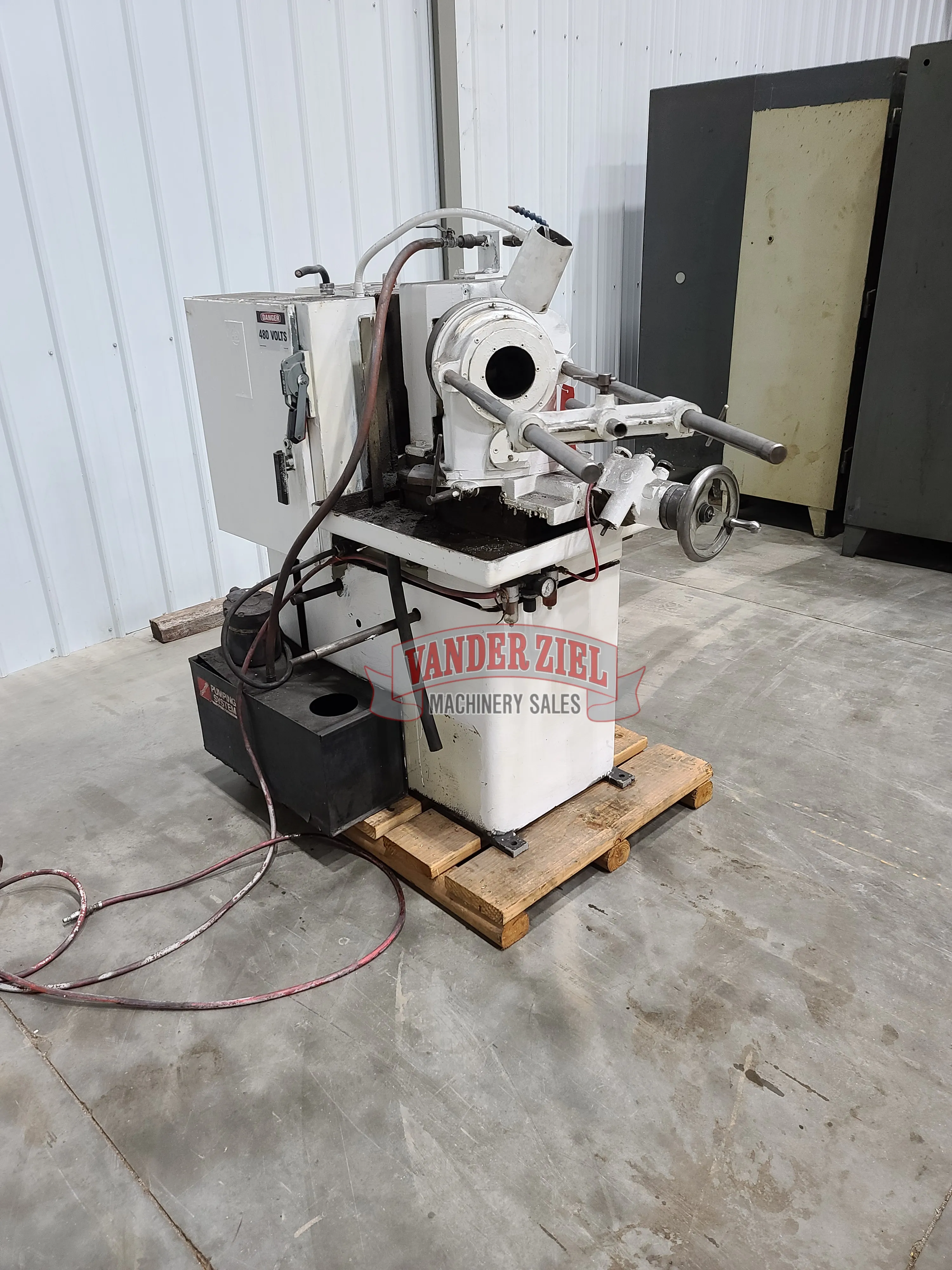 Oliver Model 600A Automatic Drill Grinder, ½” - 3” Capacity - Prefetch Image 33140