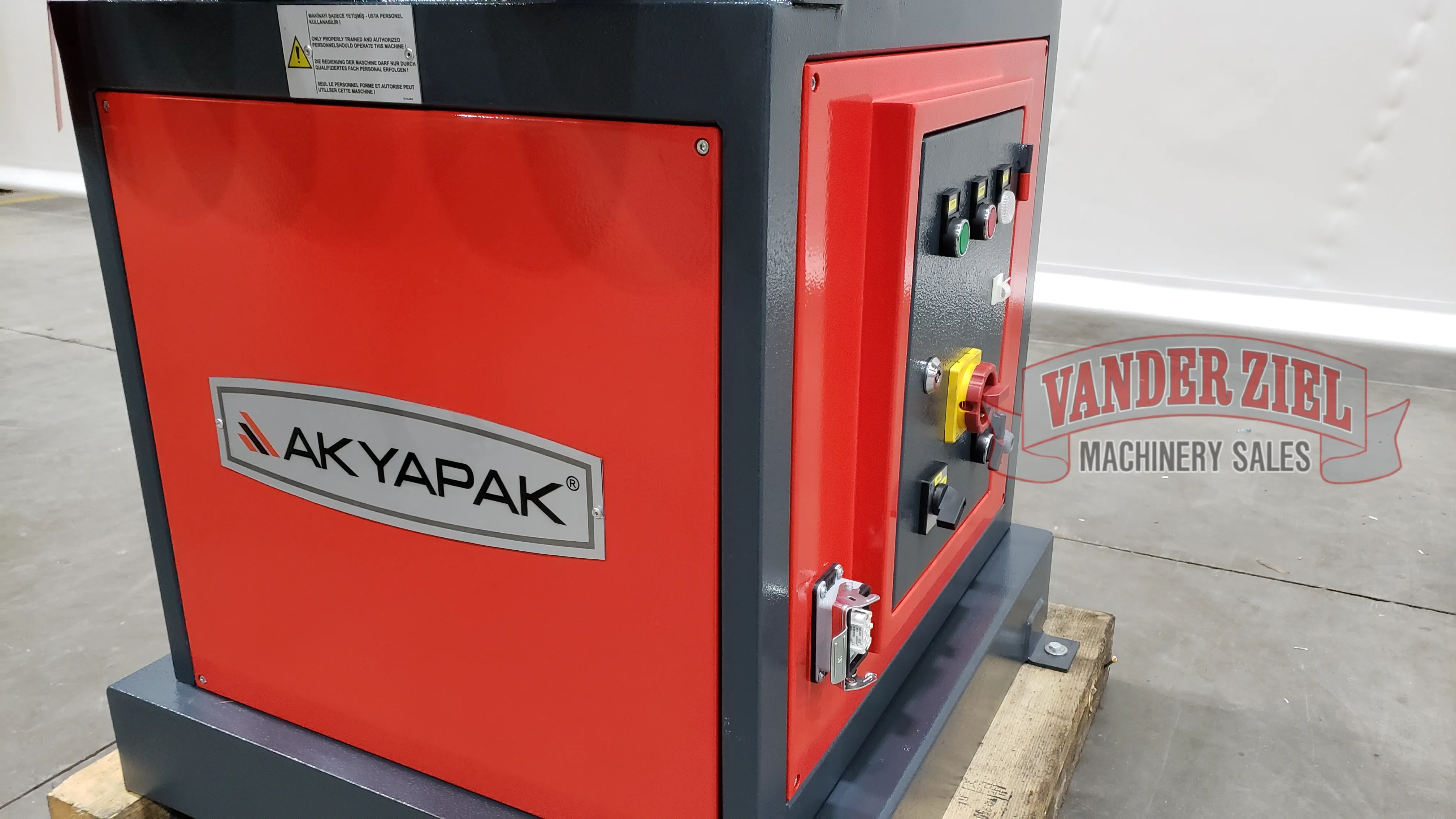 Akyapak APK 35 Angle Roll, Hardened Rolls, Guide Rolls - NEW - Prefetch Image 33805