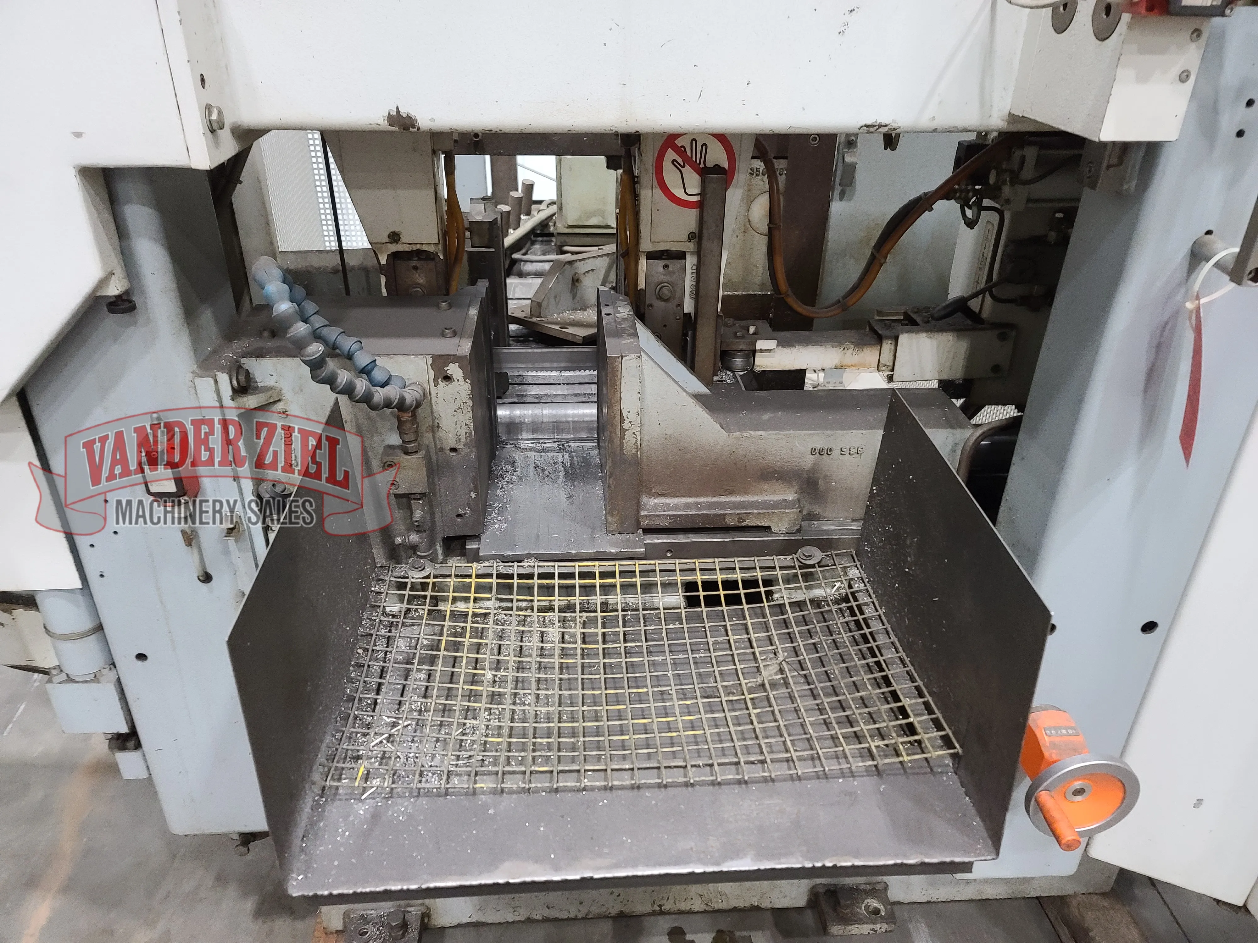 Kasto 14” x 14” Fully Automatic Horizontal Saw, Model HBA 360 AU - Prefetch Image 34200