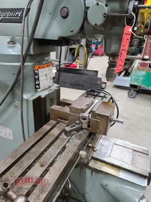 Bridgeport Series I Vertical Mill, 9" x 42" Table, 2 HP - Gallery Thumbnail 3