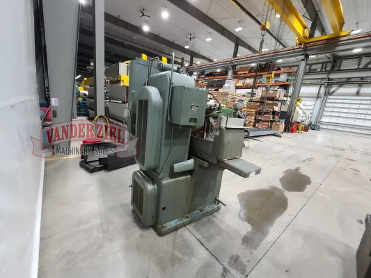 Grand Rapids 12” x 24” Hydraulic Surface Grinder, Model 370 - Gallery Thumbnail 4