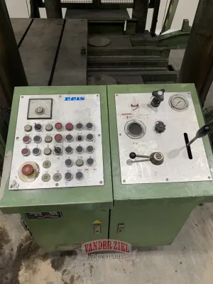 Reis 110 Ton 4-Post Hydraulic Spotting Press, Model TUS160 0K-100, 03.141.00 - Gallery Thumbnail 9