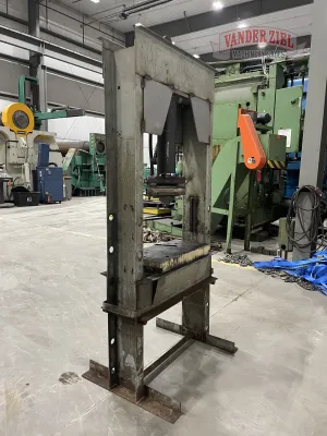 Carolina 50 Ton H-Frame Press, Model CBP 1200 - Gallery Thumbnail 4