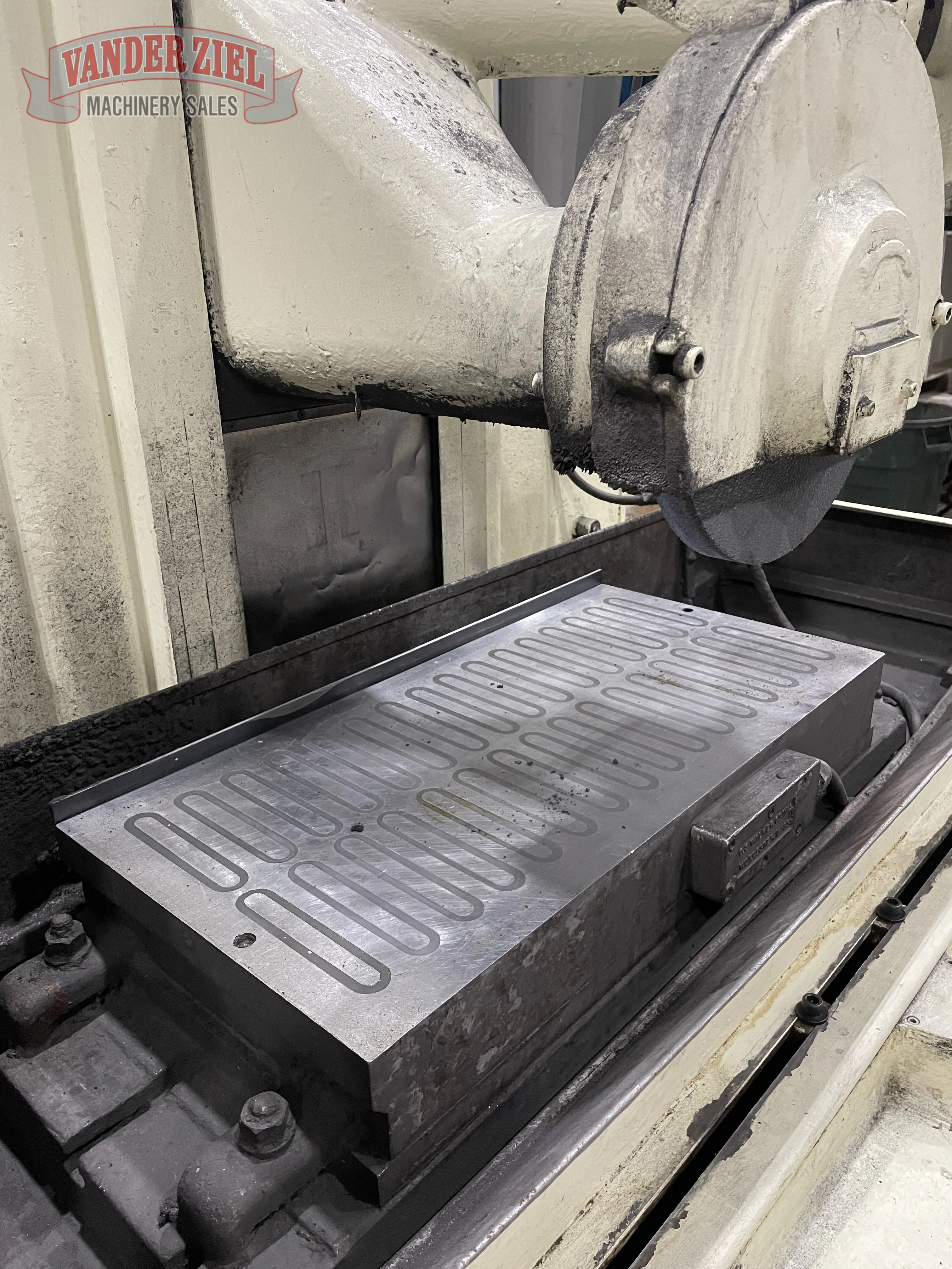 Gallmeyer & Livingston 12" x 24" Hydraulic Surface Grinder, Model 373 - Prefetch Image 35650