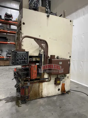 Cincinnati Hydraulic Punch Press, Model 175-OBS - Gallery Thumbnail 4